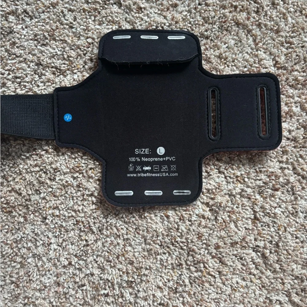 Red Sports Armband with Black Strap for IPhone or Android